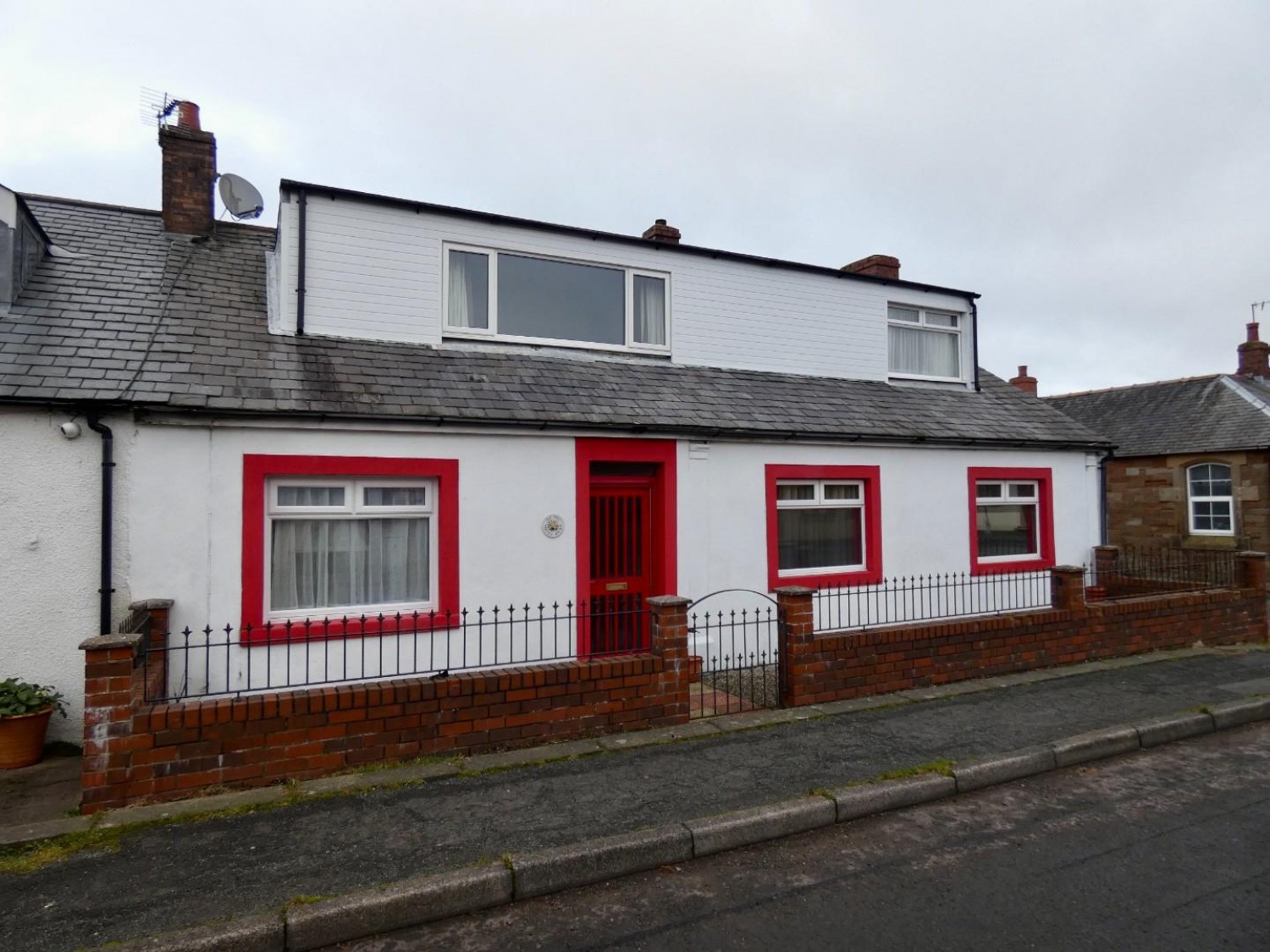 3 bedroom House to let in Main Street, Springfield, Gretna, DG16