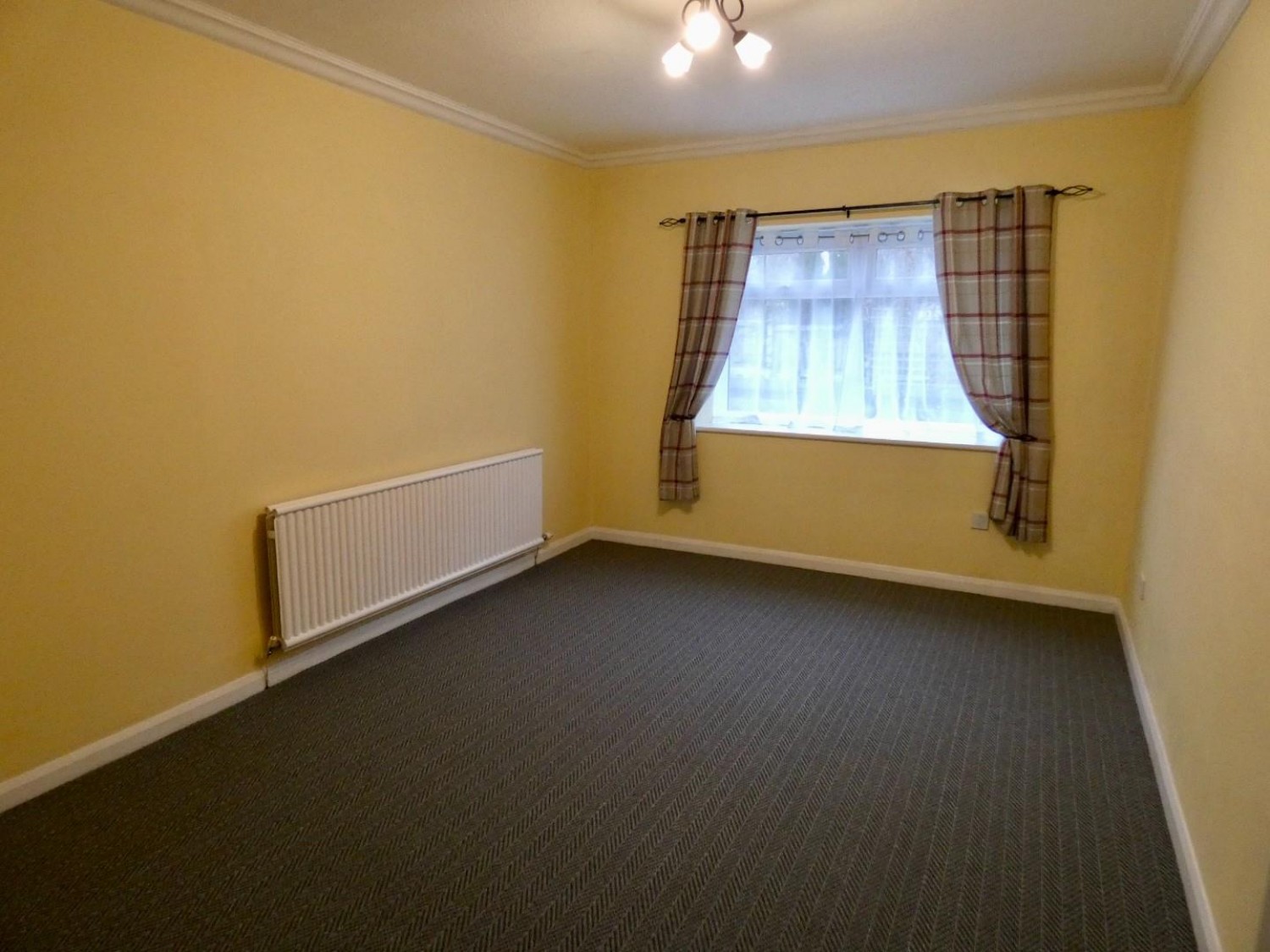 3 bedroom House to let in Main Street, Springfield, Gretna, DG16