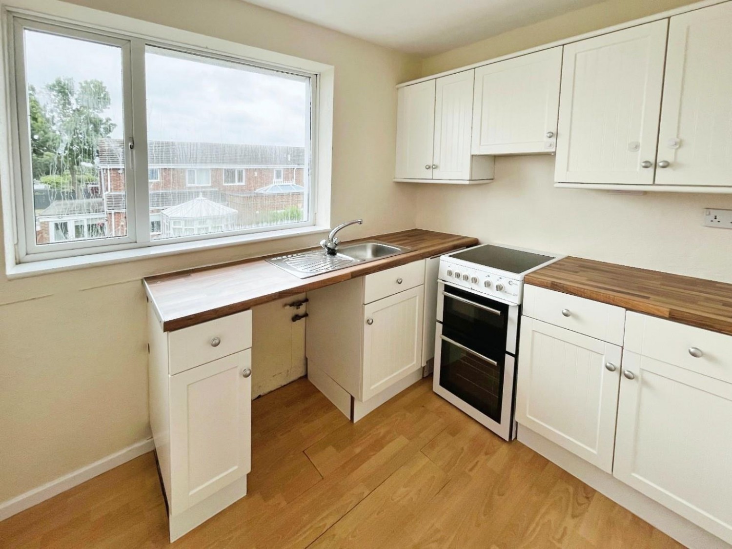 2 bedroom Flat for sale in Peebles Close, North Shields