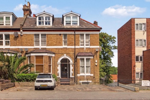 Amhurst Park, London, N16