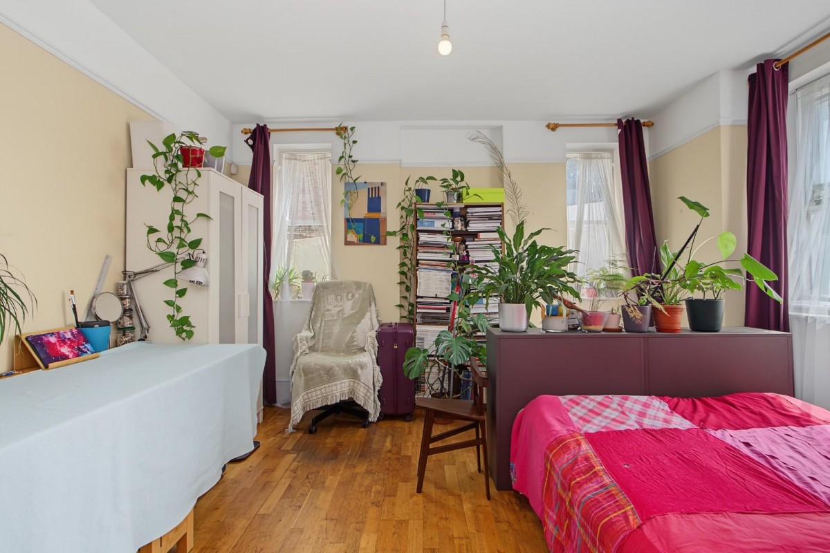 Amhurst Park, London, N16