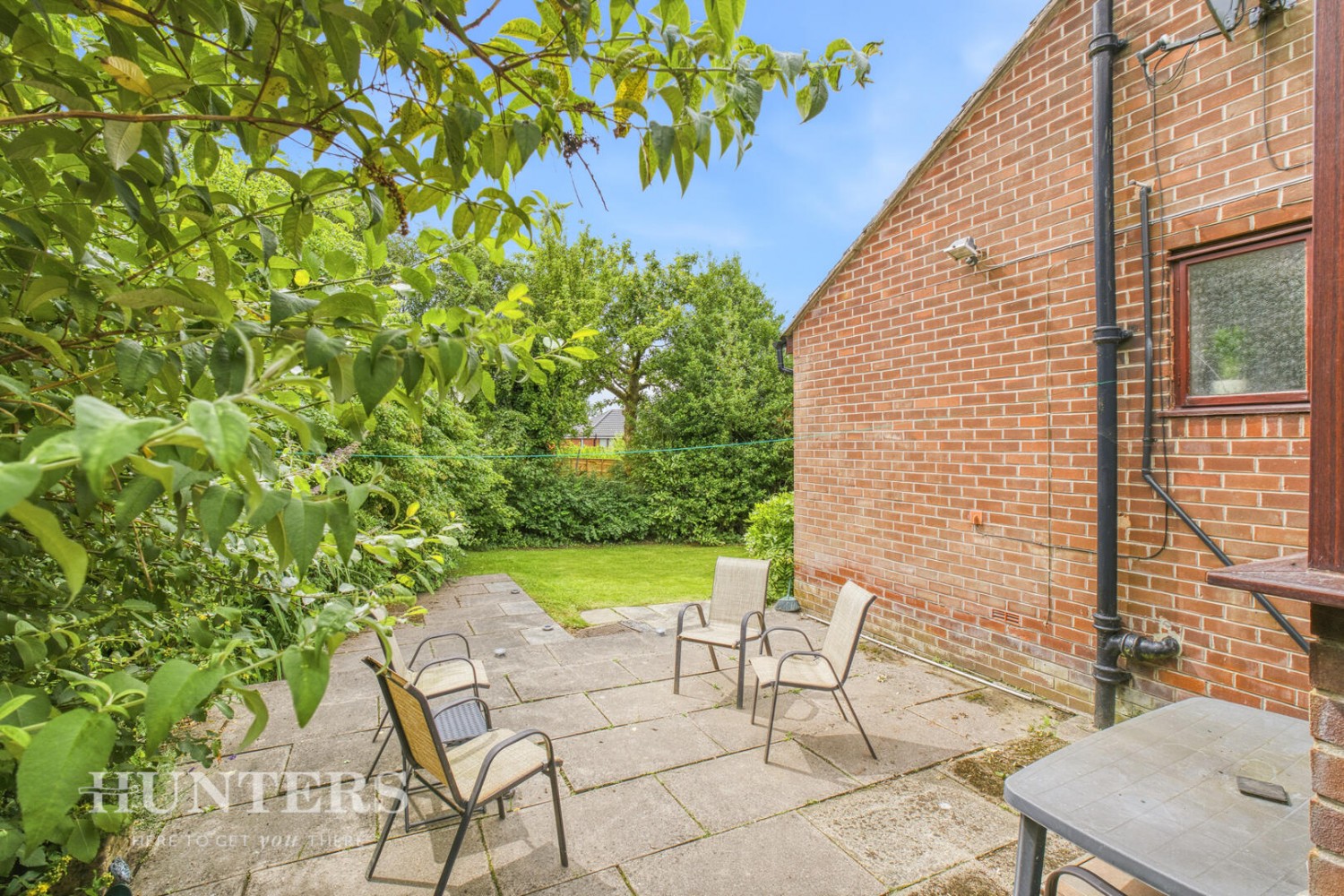 3 bedroom Bungalow for sale in Birch Mount, Hurstead, OL112 9QG