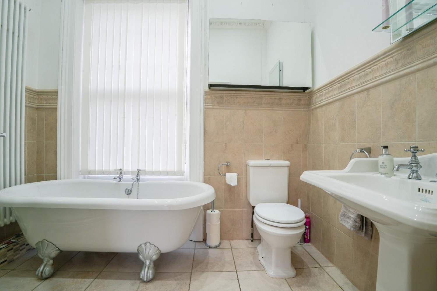 2 bedroom Flat for sale in Redwood Drive, Brandesburton, Driffield