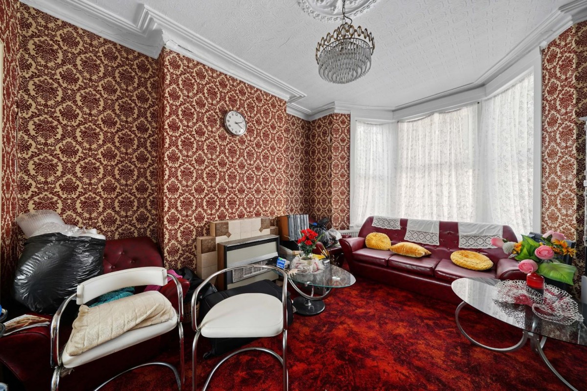 Windus Walk, London, N16
