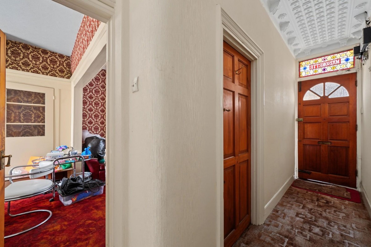 Windus Walk, London, N16