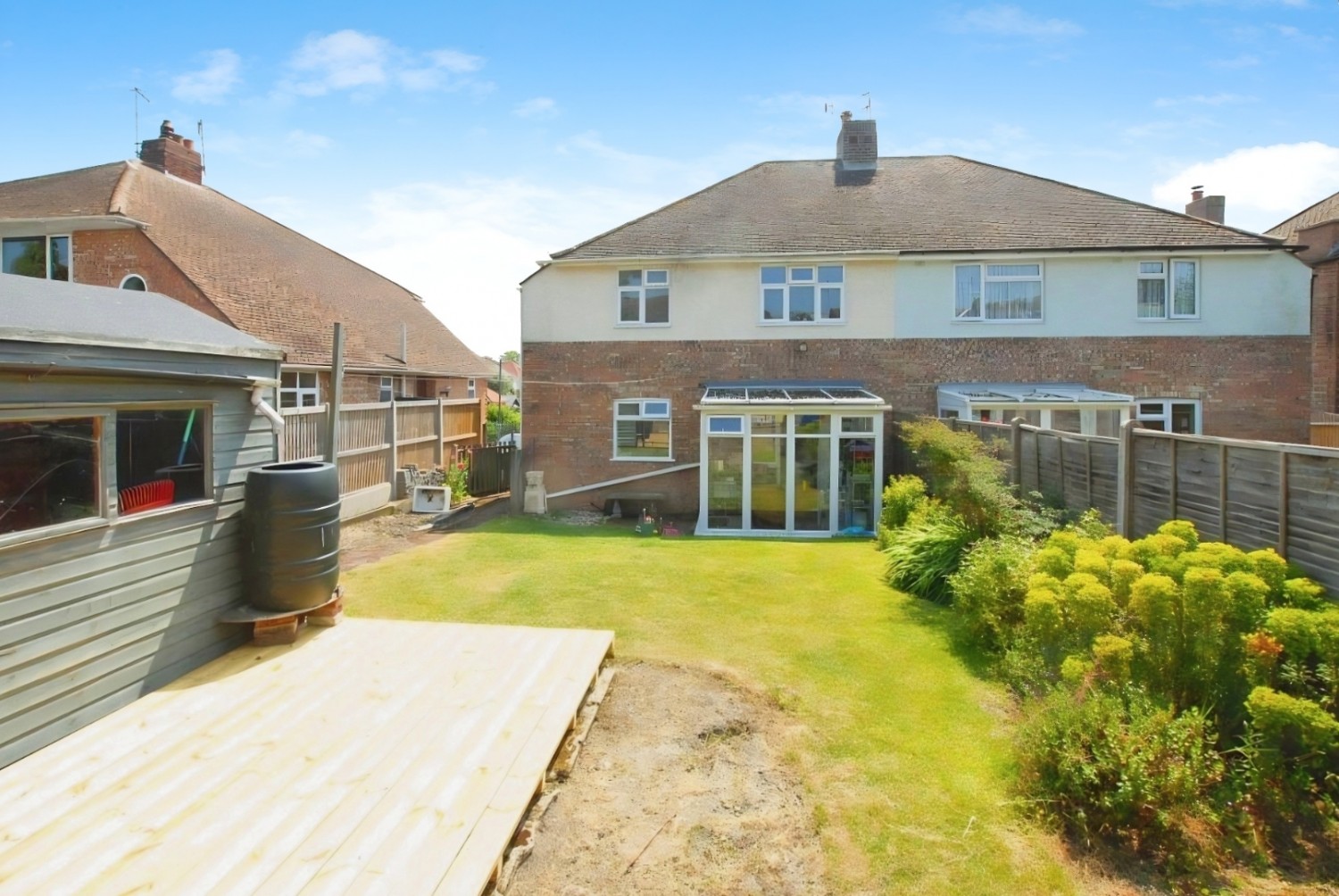 2 bedroom Flat to let in Orchard Valley, Hythe