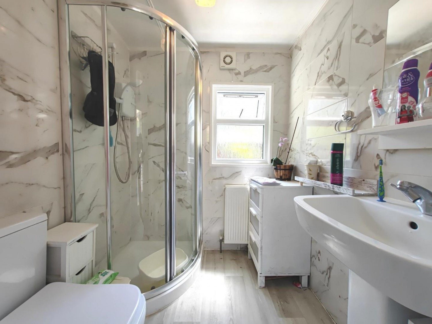 2 bedroom Park home for sale in California Country Park, Nine Mile Ride, Finchampstead, Wokingham