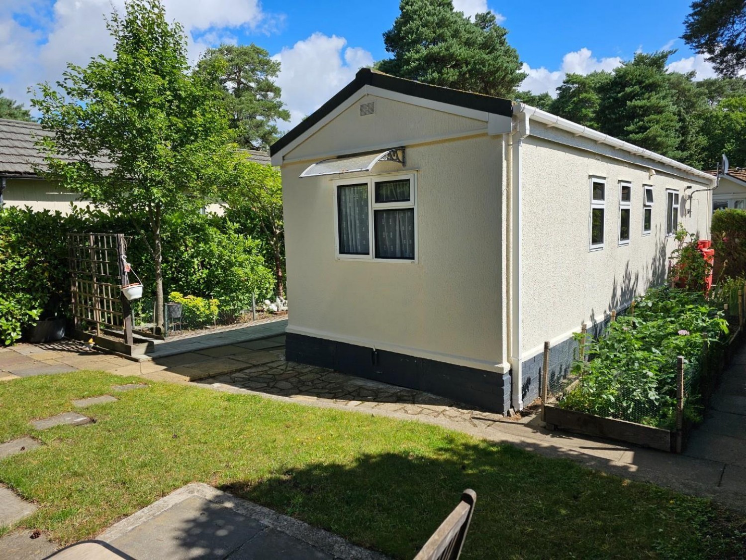 2 bedroom Park home for sale in California Country Park, Nine Mile Ride, Finchampstead, Wokingham