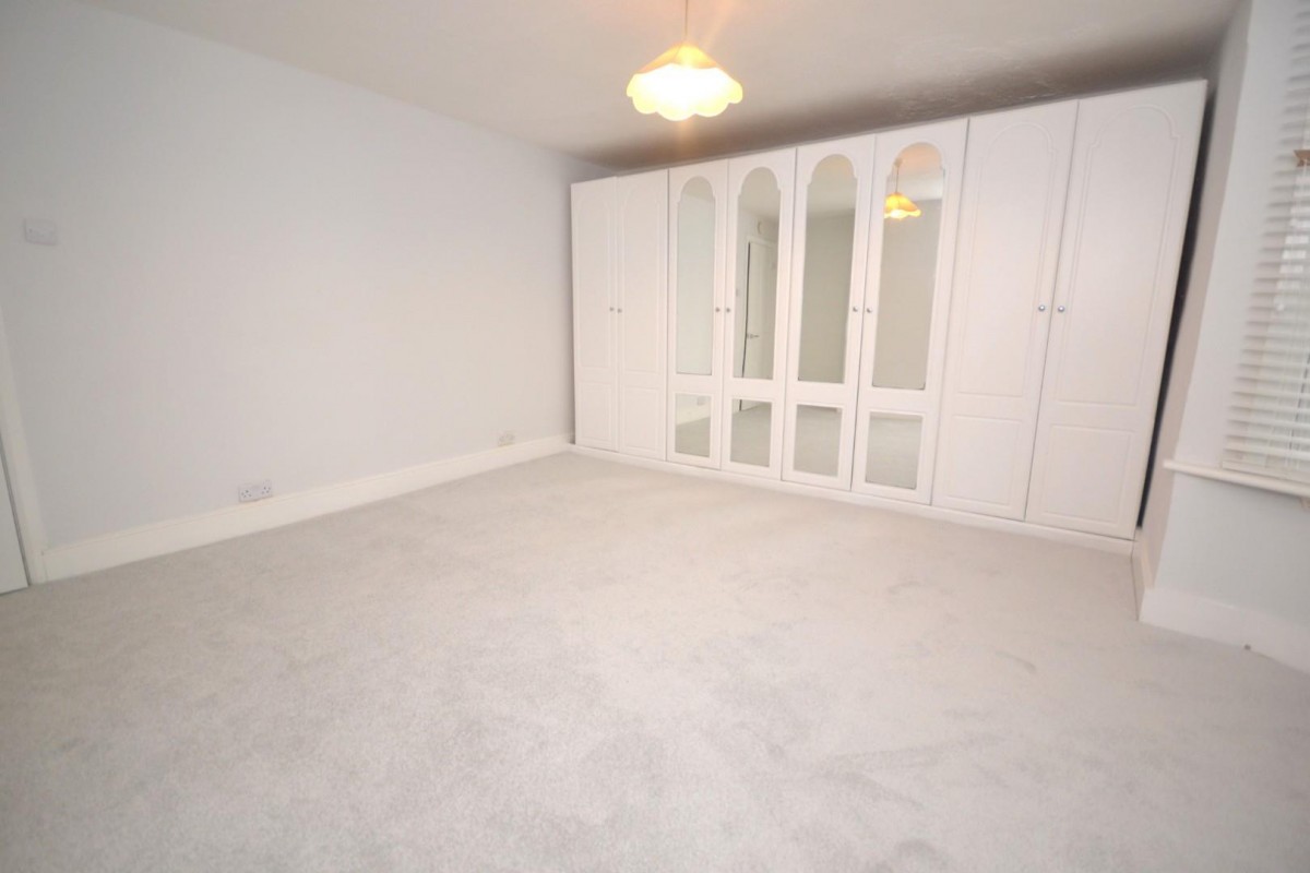 Kentwood Hill, Tilehurst, Reading