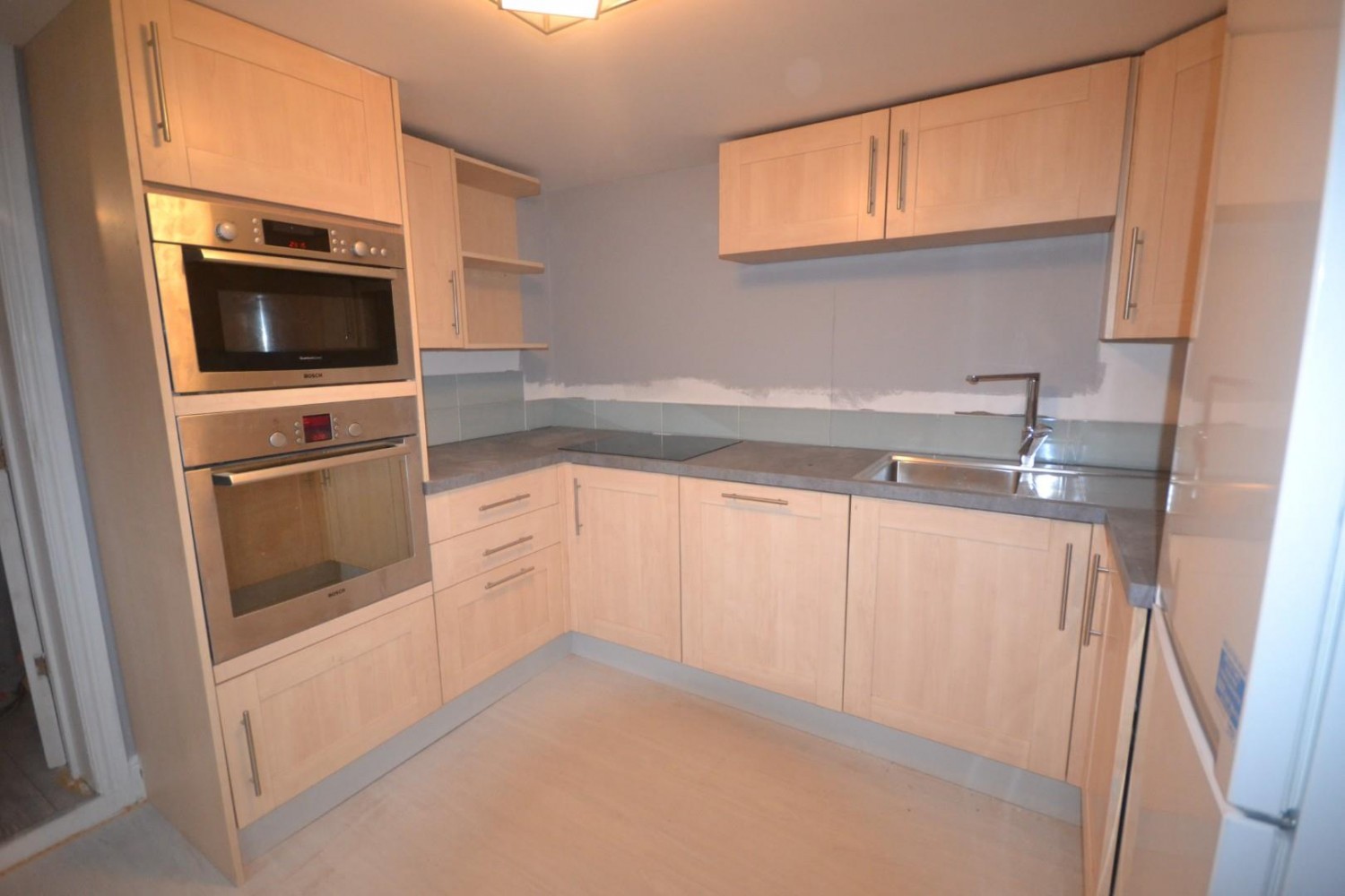 1 bedroom Flat to let in Kentwood Hill, Tilehurst, Reading