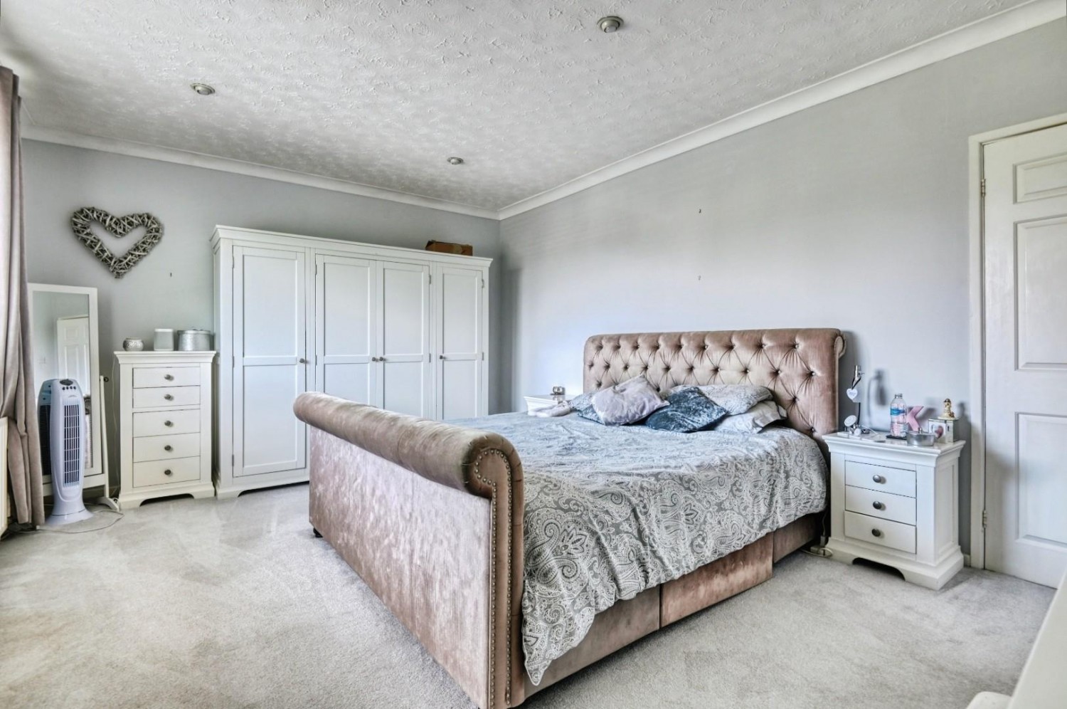 4 bedroom House for sale in Lichfield Road, Tamworth