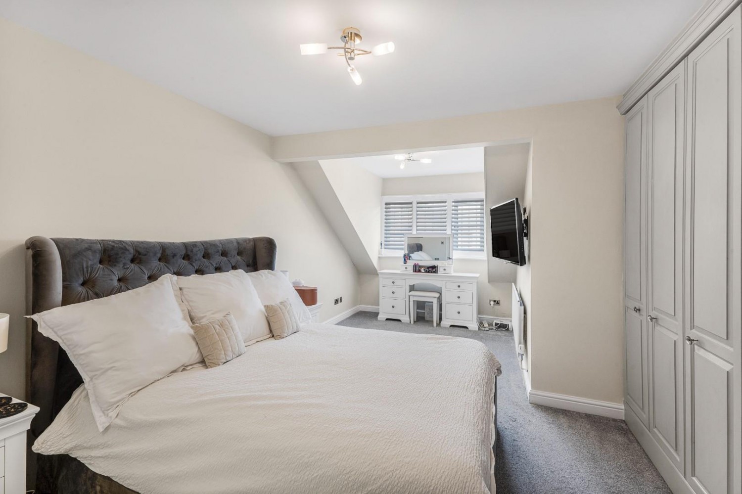 4 bedroom House for sale in Wike Ridge Court, Leeds, West Yorkshire