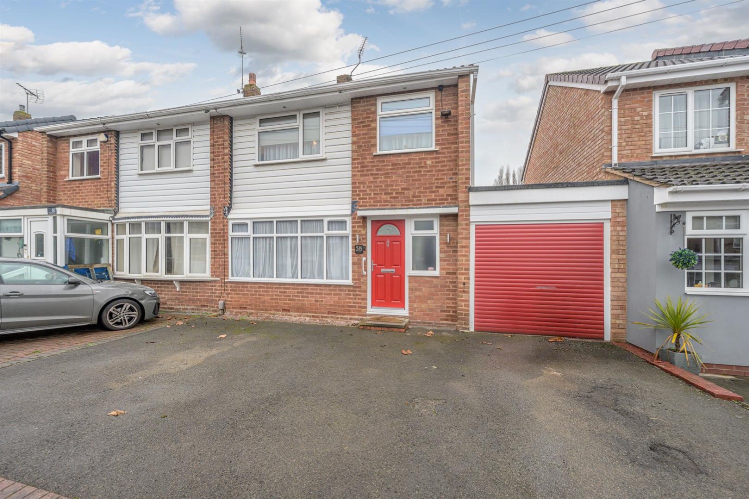 3 bedroom House for sale in Granville Drive, Kingswinford, DY6 8LL