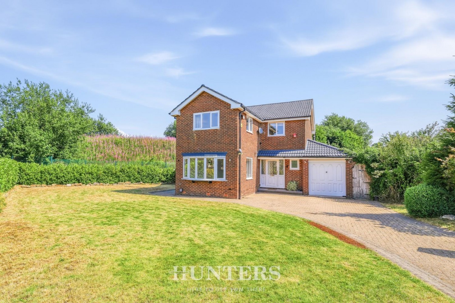 4 bedroom House to let in Muirfield Close, Heywood OL10