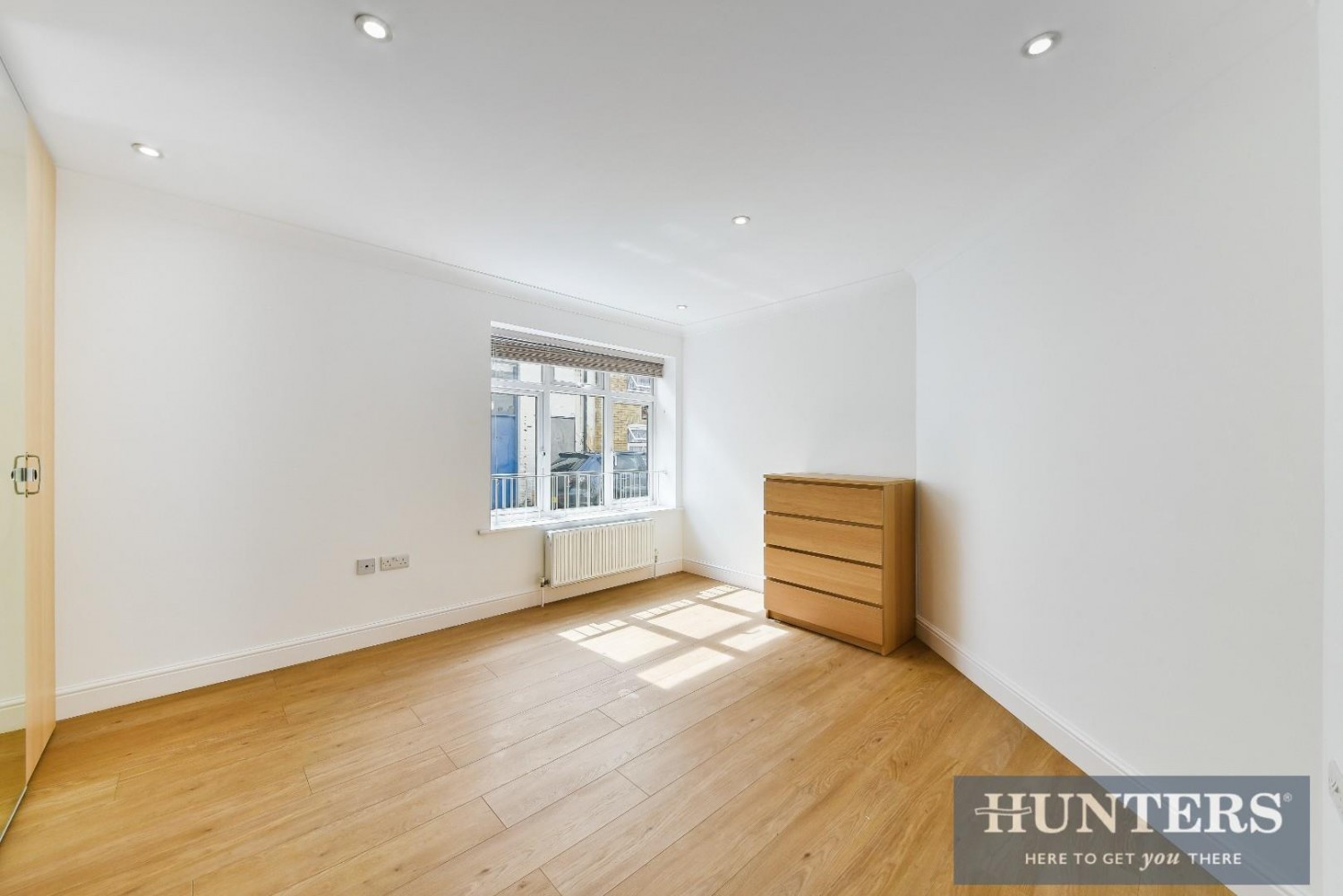 1 bedroom Flat to let in New Road, Hounslow