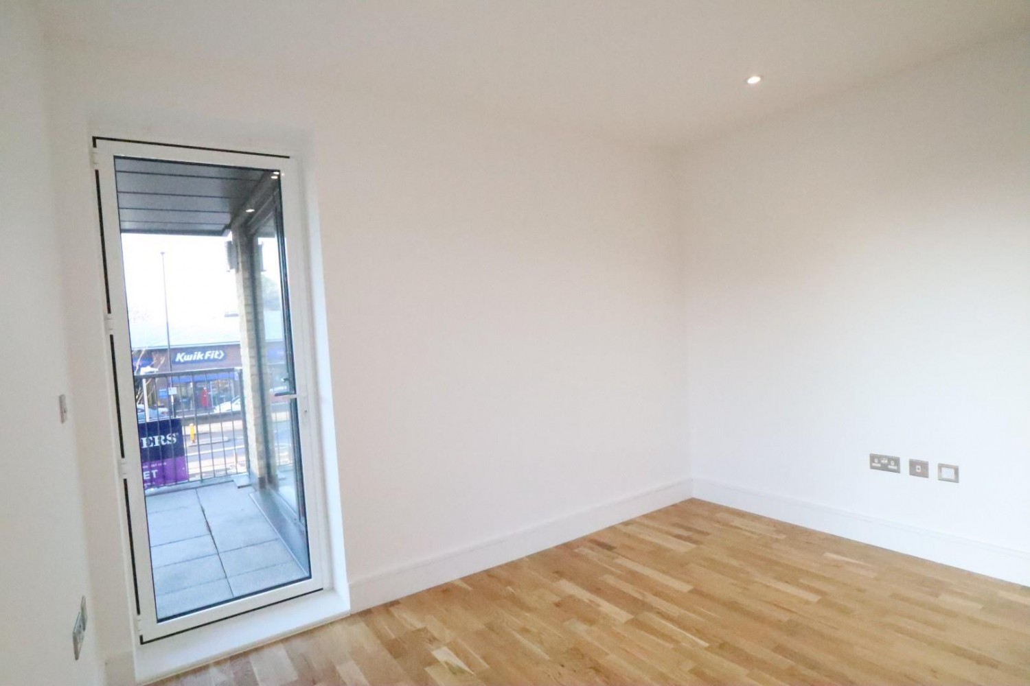 1 bedroom Flat to let in 3 Farwig Lane, Bromley