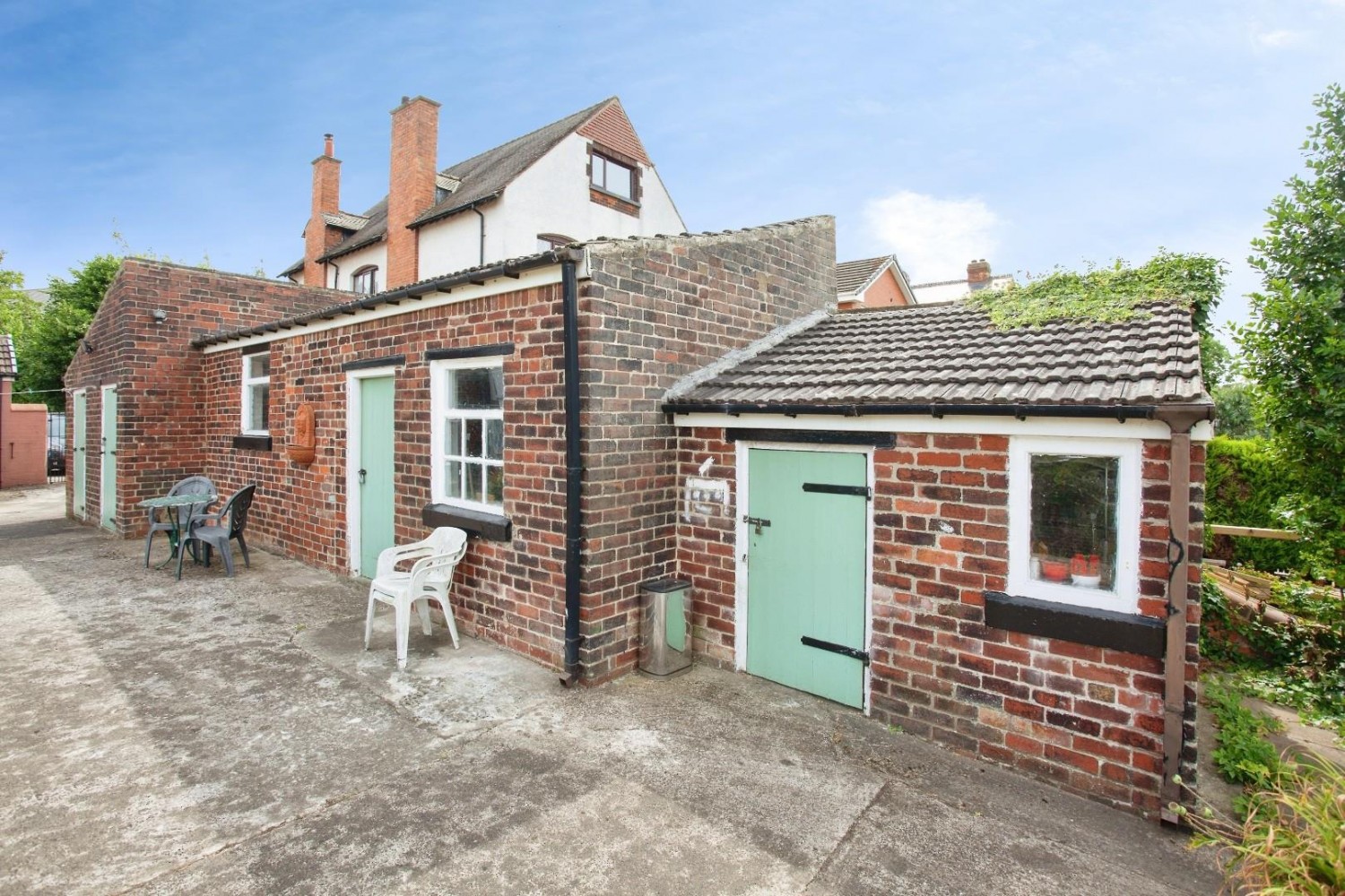4 bedroom House for sale in Station Road, Woodhouse, Sheffield