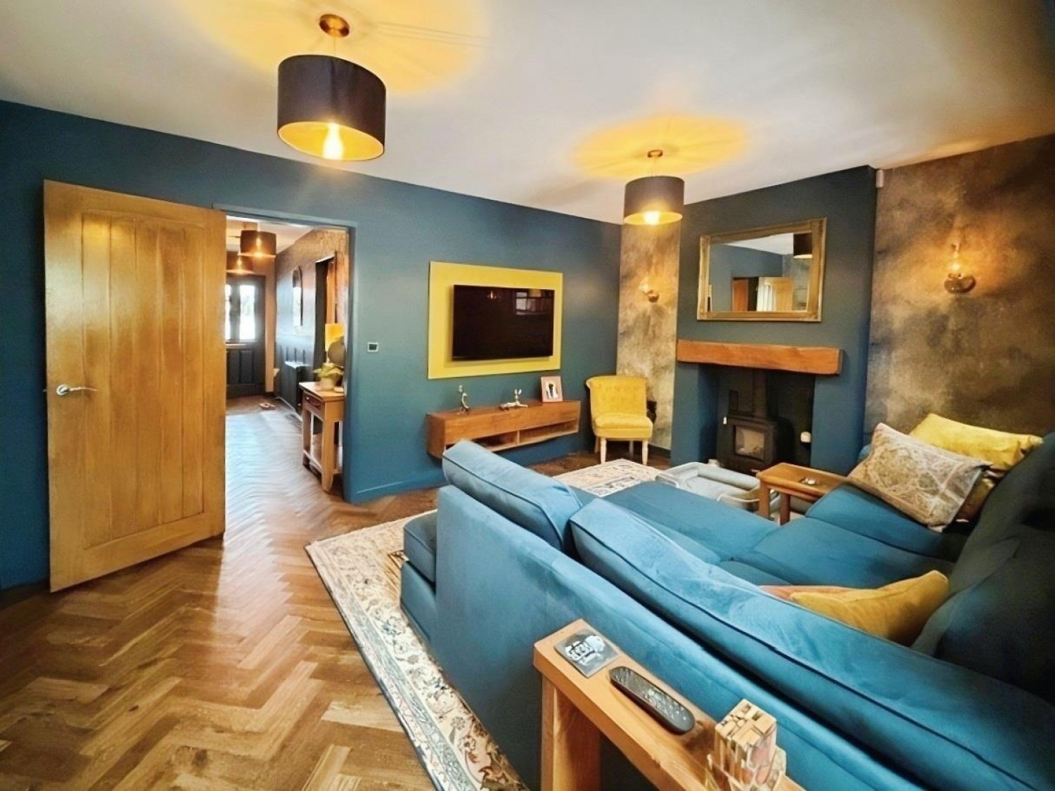 2 bedroom House for sale in Fartown Court, Pudsey, LS28