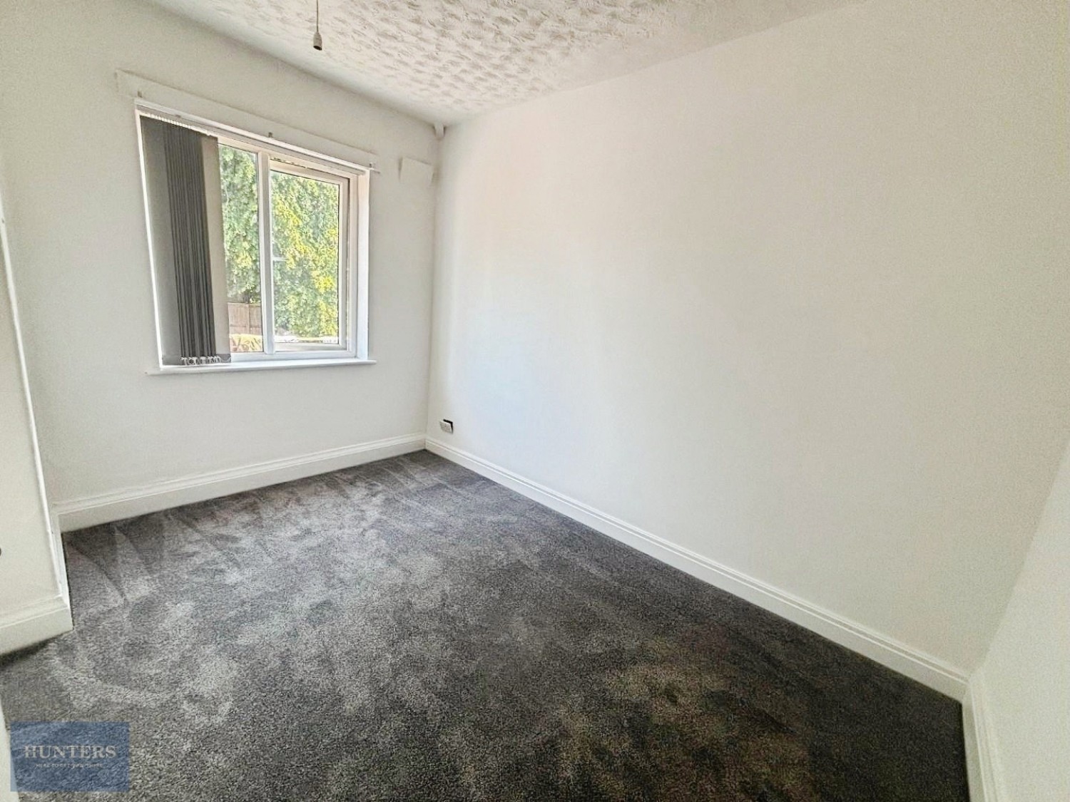 2 bedroom Flat to let in Stanley Road, Oldbury