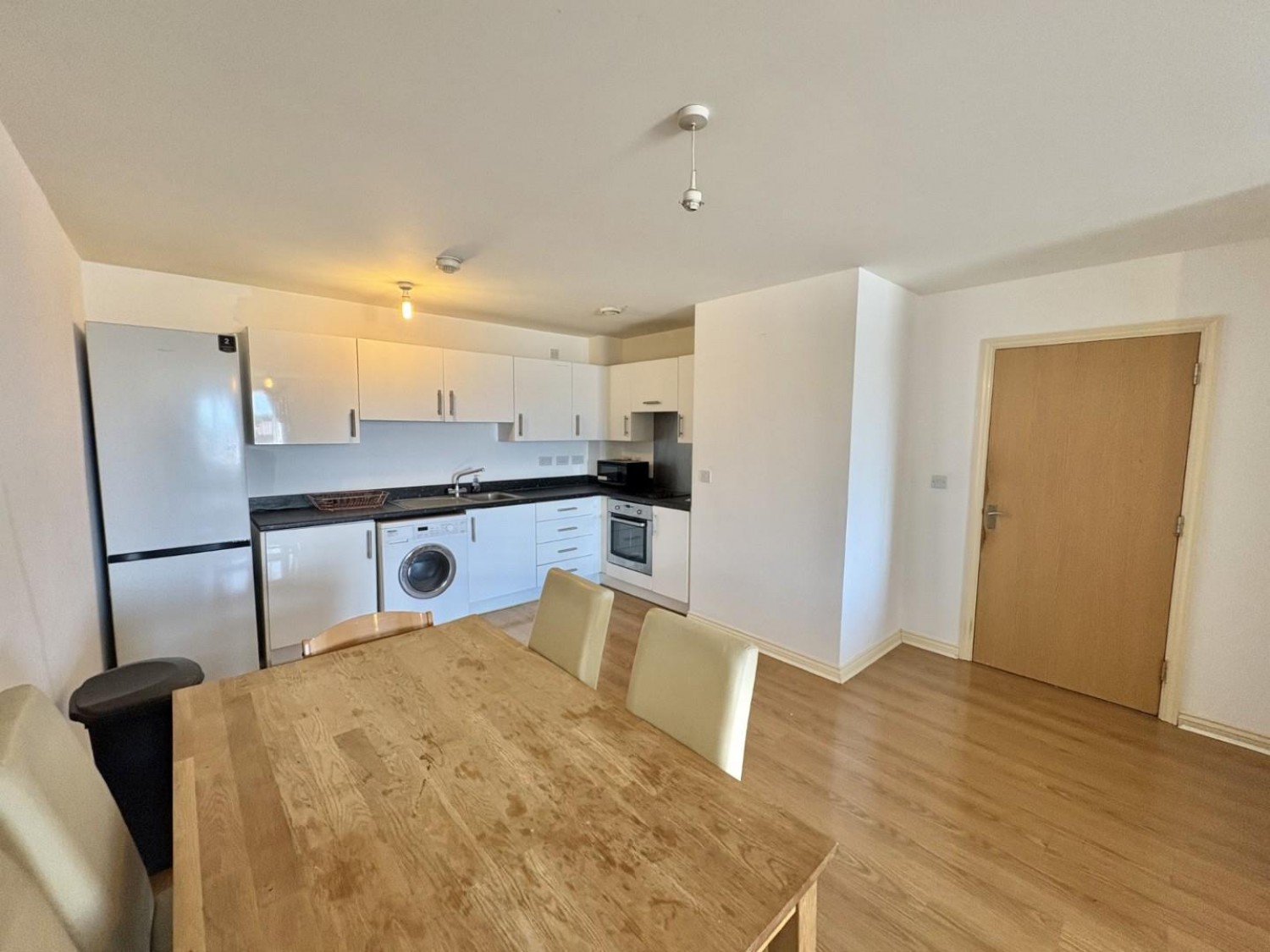 2 bedroom Flat to let in Varcoe Gardens, Hayes