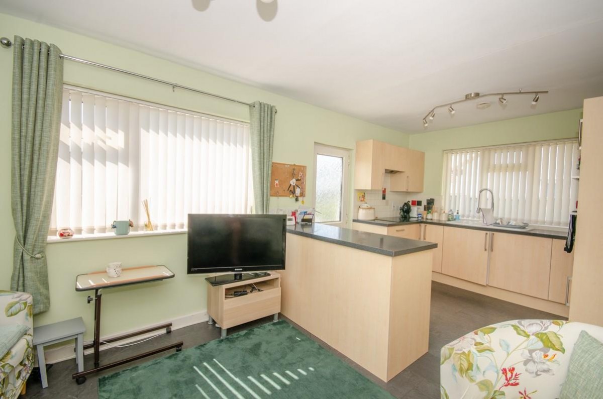 Boscombe Crescent, Downend, Bristol, BS16 6QR