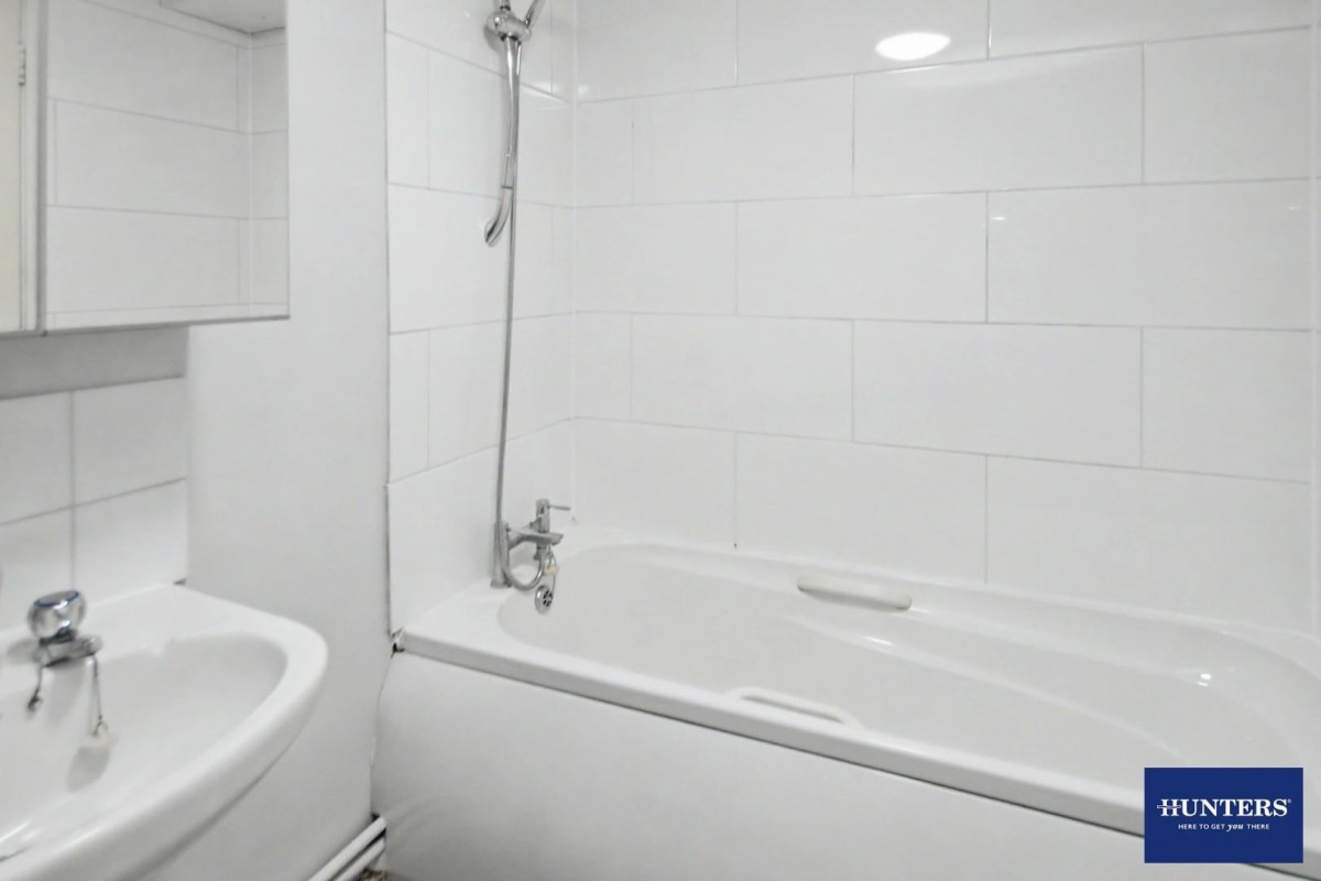 Netherwood Chambers 1A, Manor Row Bradford, BD1 4PB