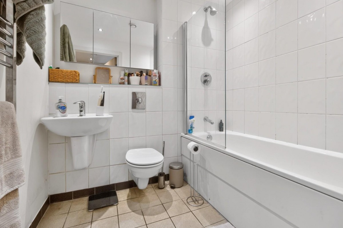 Santorini, Gotts Road Leeds, LS12 1DP