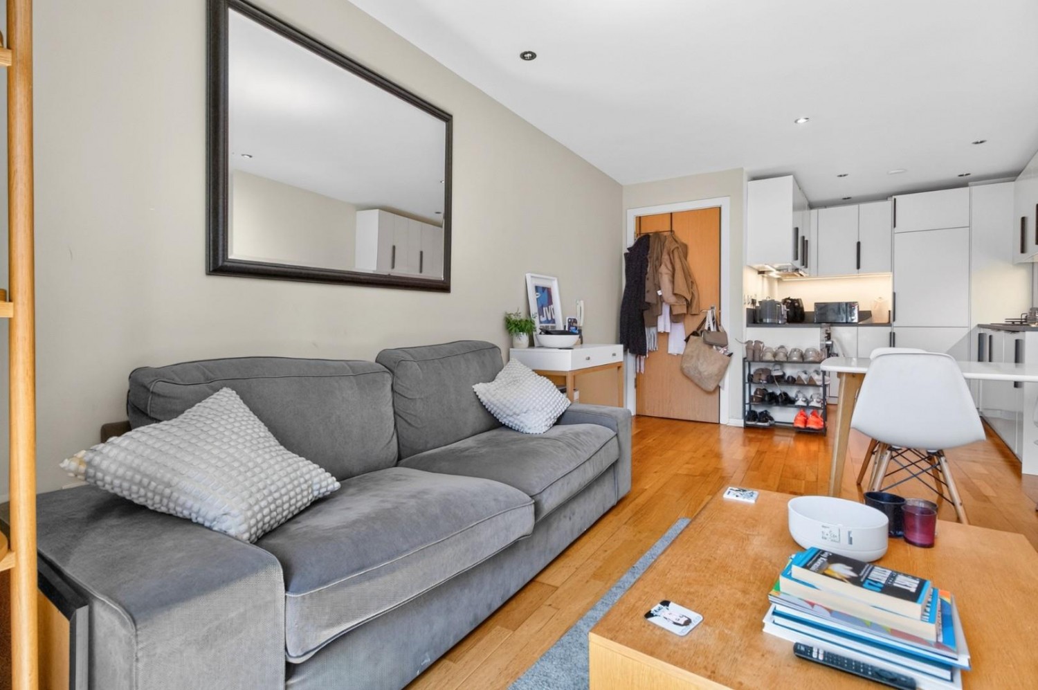 1 bedroom Flat for sale in Santorini, Gotts Road Leeds, LS12 1DP