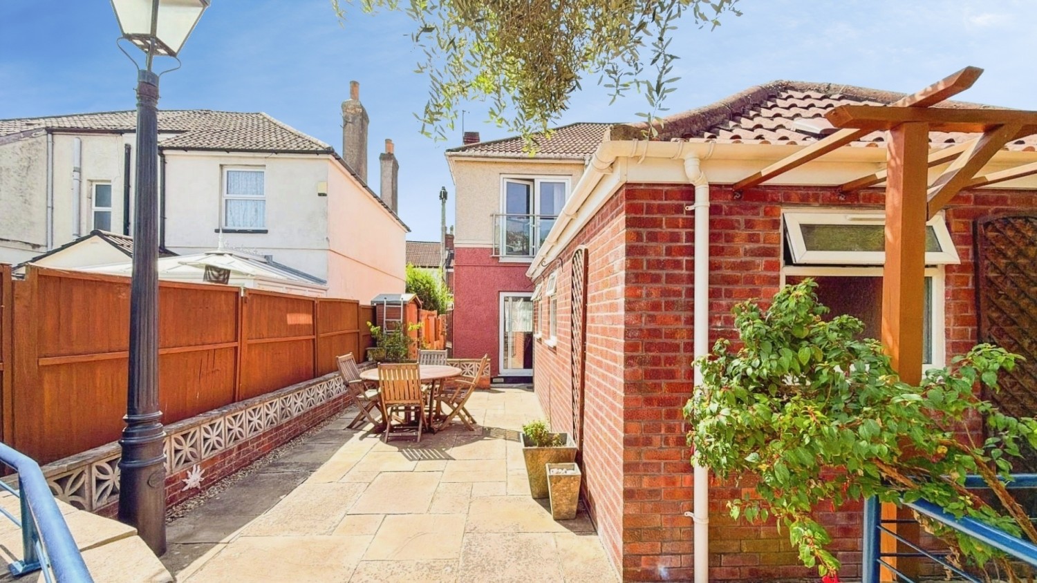 3 bedroom House for sale in Dunford Road, Windmill Hill, BS3 4PW