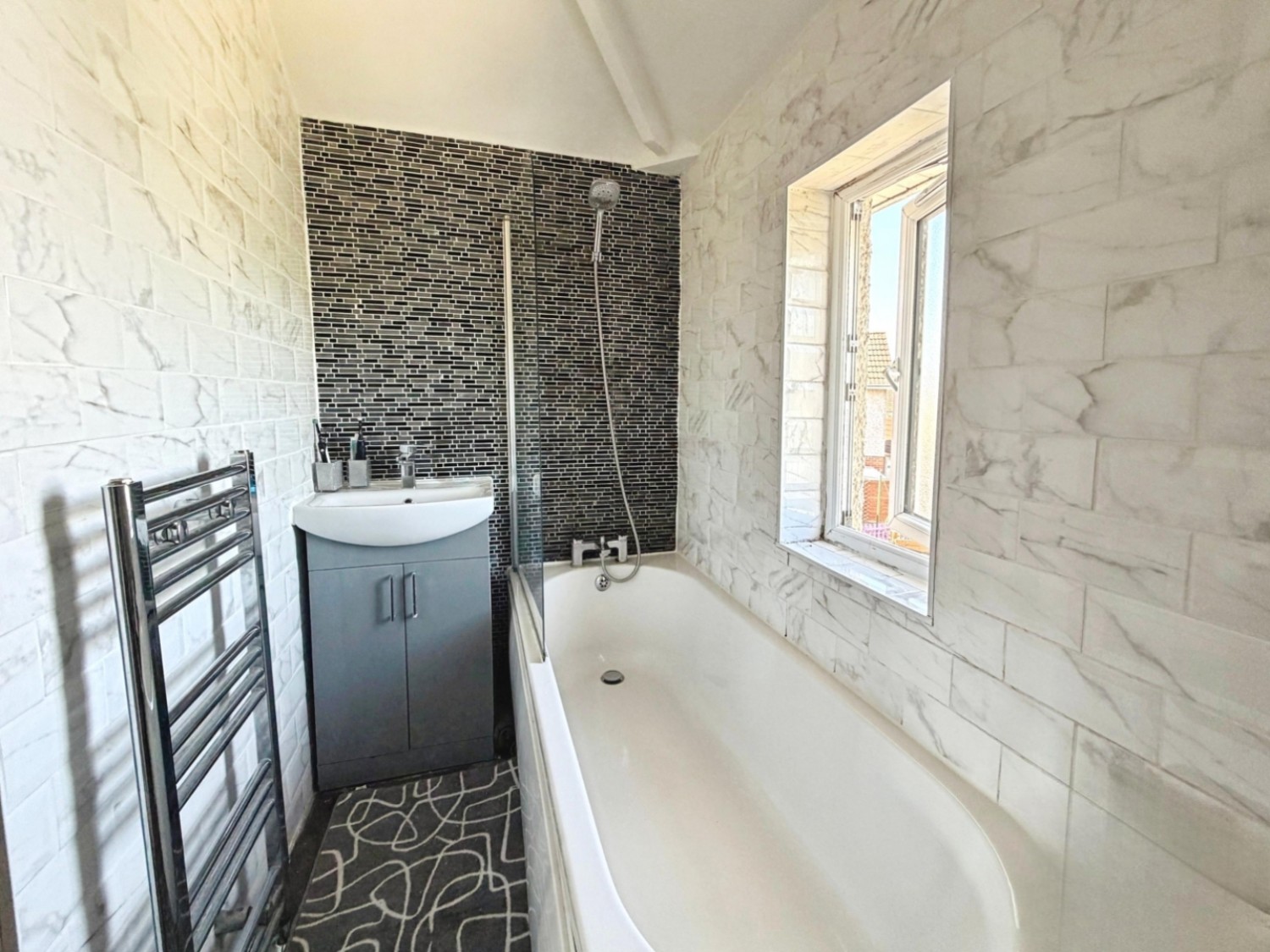 3 bedroom House for sale in Colchester Crescent, Knowle, Bristol, BS4 1SG