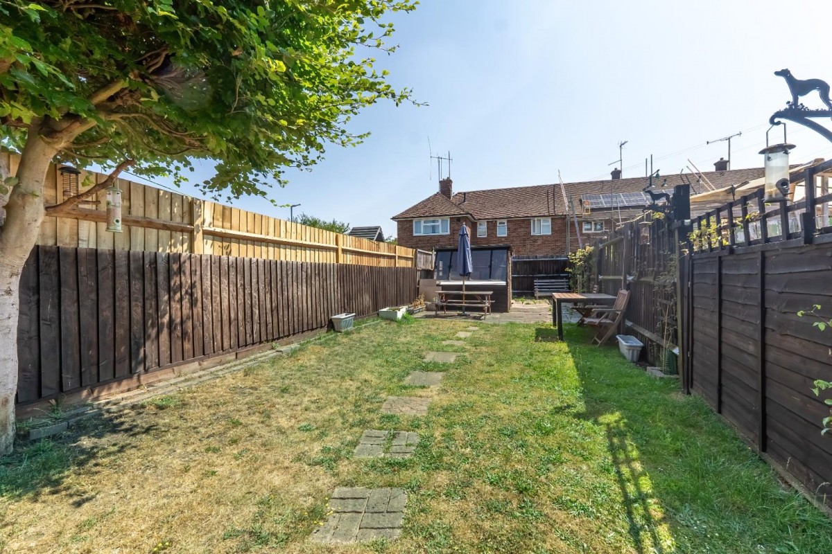Finch Crescent, Leighton Buzzard