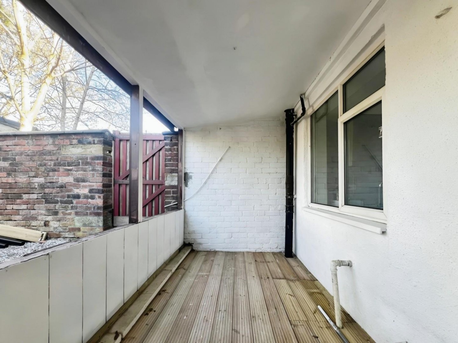 2 bedroom House to let in Phillips Street, Leigh