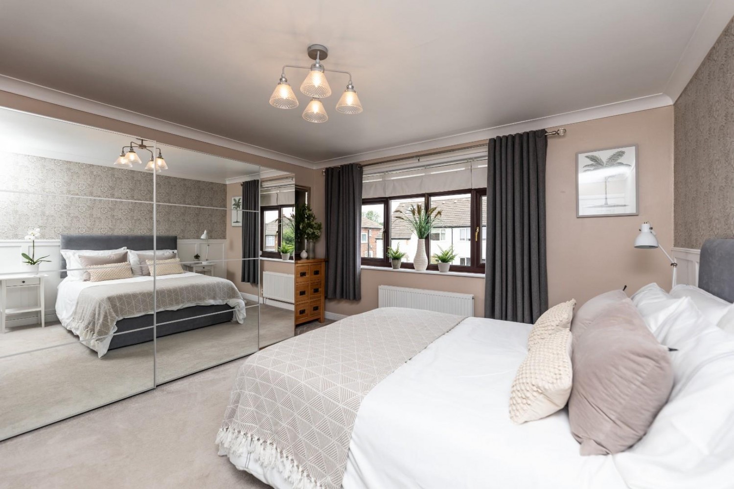4 bedroom House for sale in Highfield Road, Pontefract