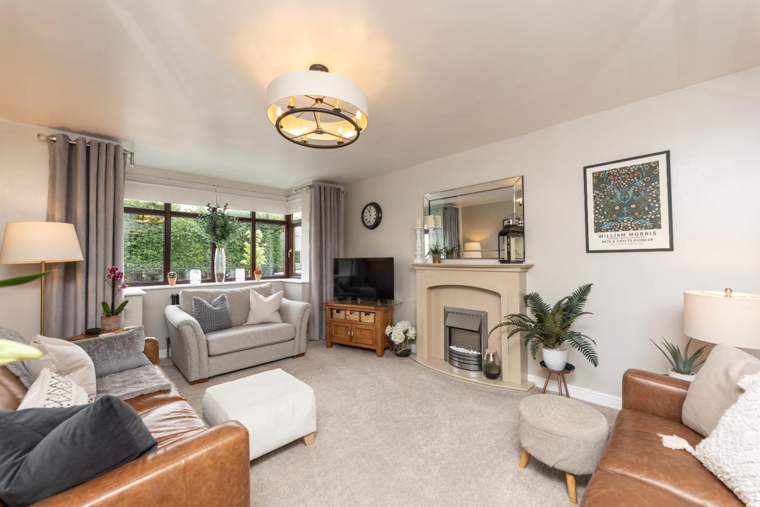 4 bedroom House for sale in Highfield Road, Pontefract