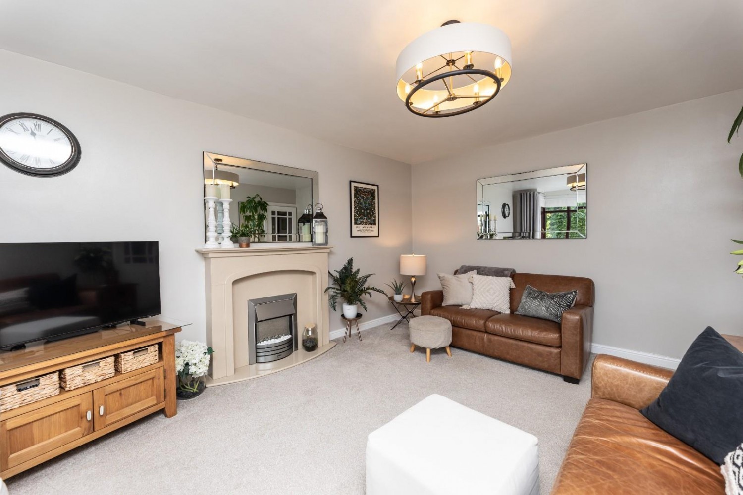 4 bedroom House for sale in Highfield Road, Pontefract