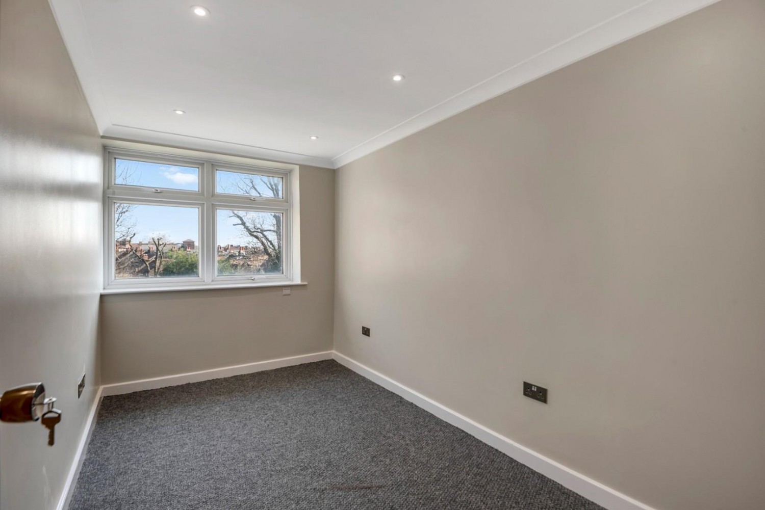3 bedroom Flat for sale in Fountayne Road, London, N16