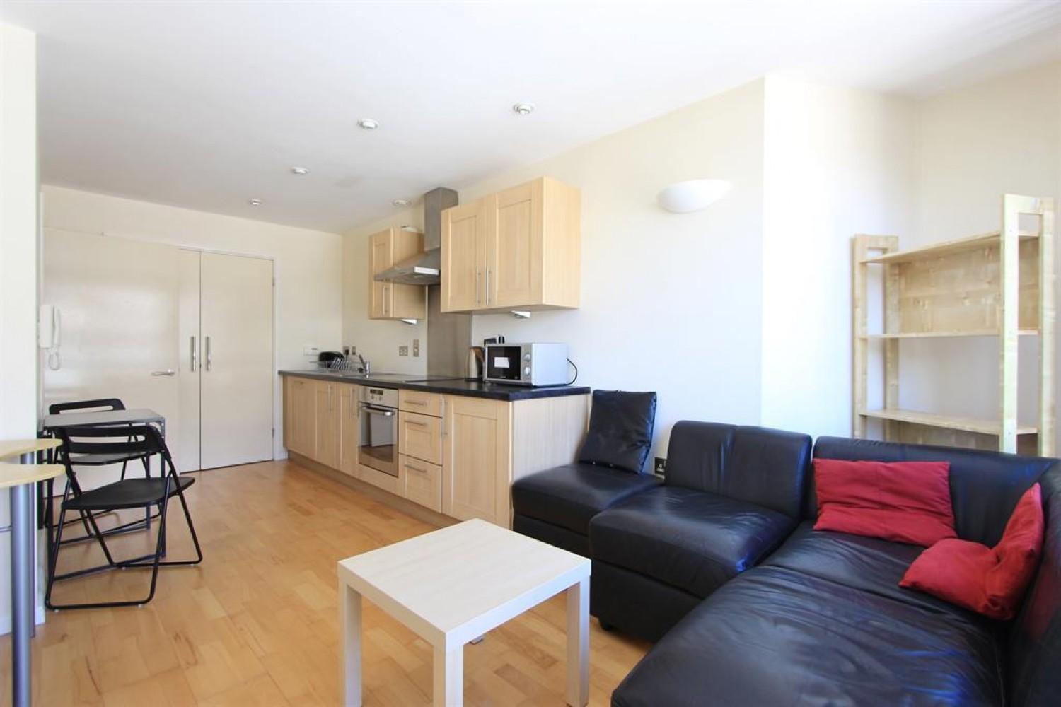 1 bedroom Flat to let in Broughton House, West Street, Sheffield, S1 4EX