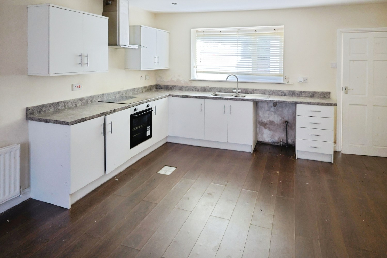 3 bedroom House for sale in School Street, Howden Le Wear