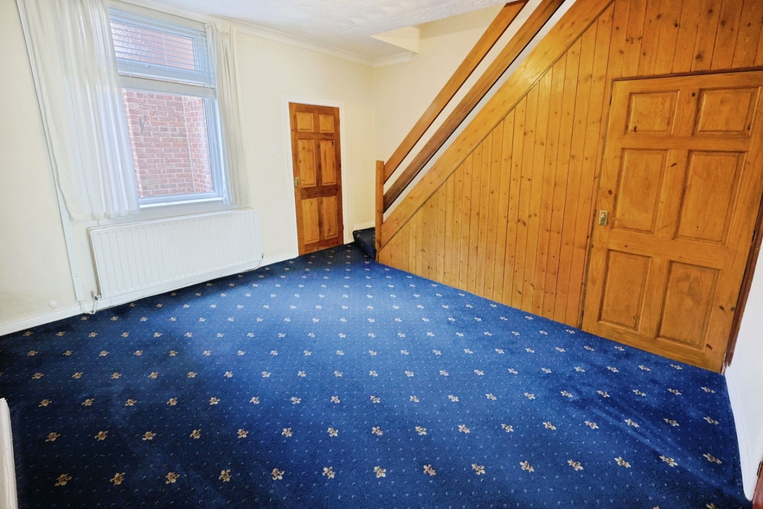 2 bedroom House to let in Surtees Street