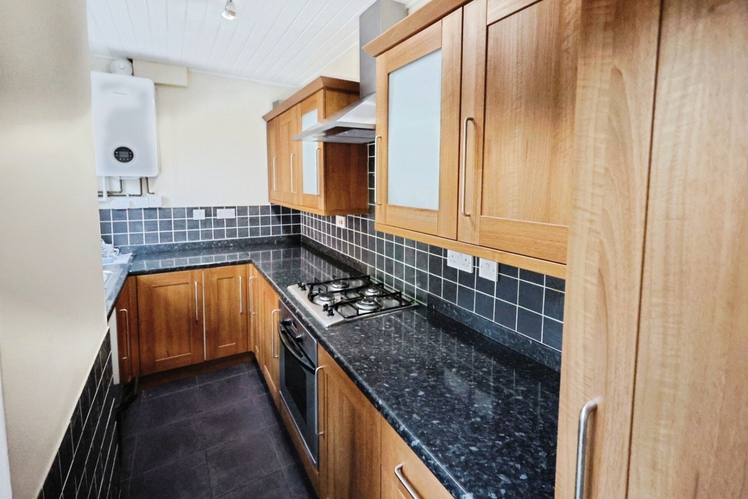 2 bedroom House to let in Surtees Street