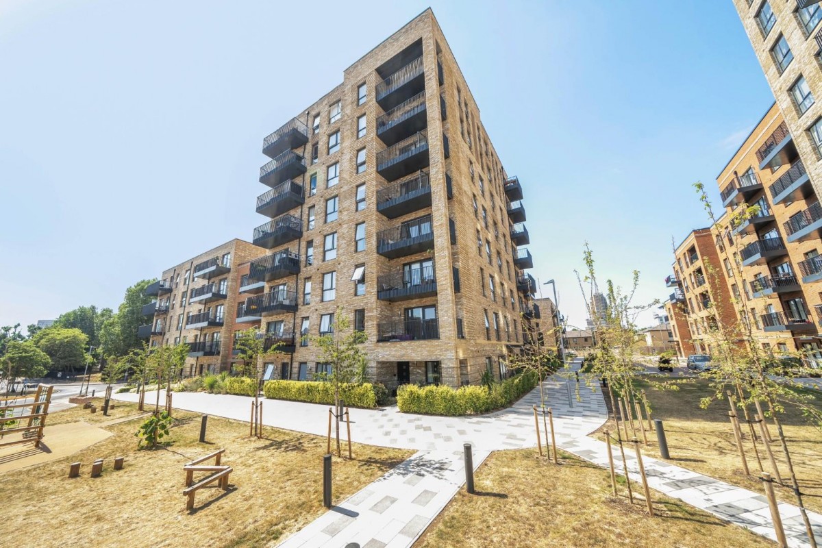 Vousden Grove, Thamesmead, London