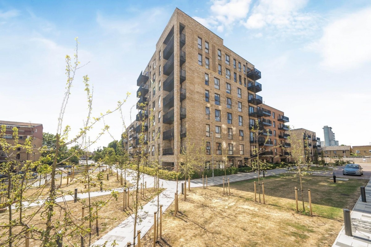 Vousden Grove, Thamesmead, London