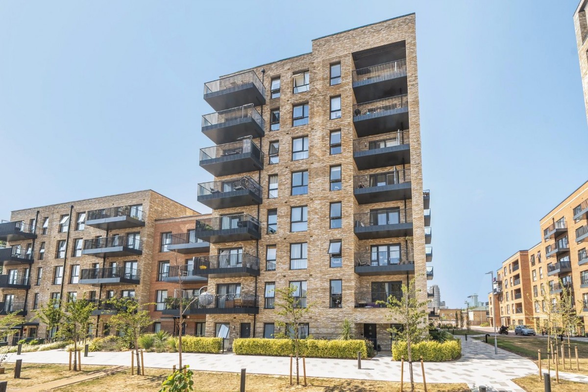 Vousden Grove, Thamesmead, London