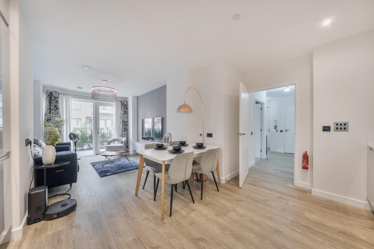 Vousden Grove, Thamesmead, London