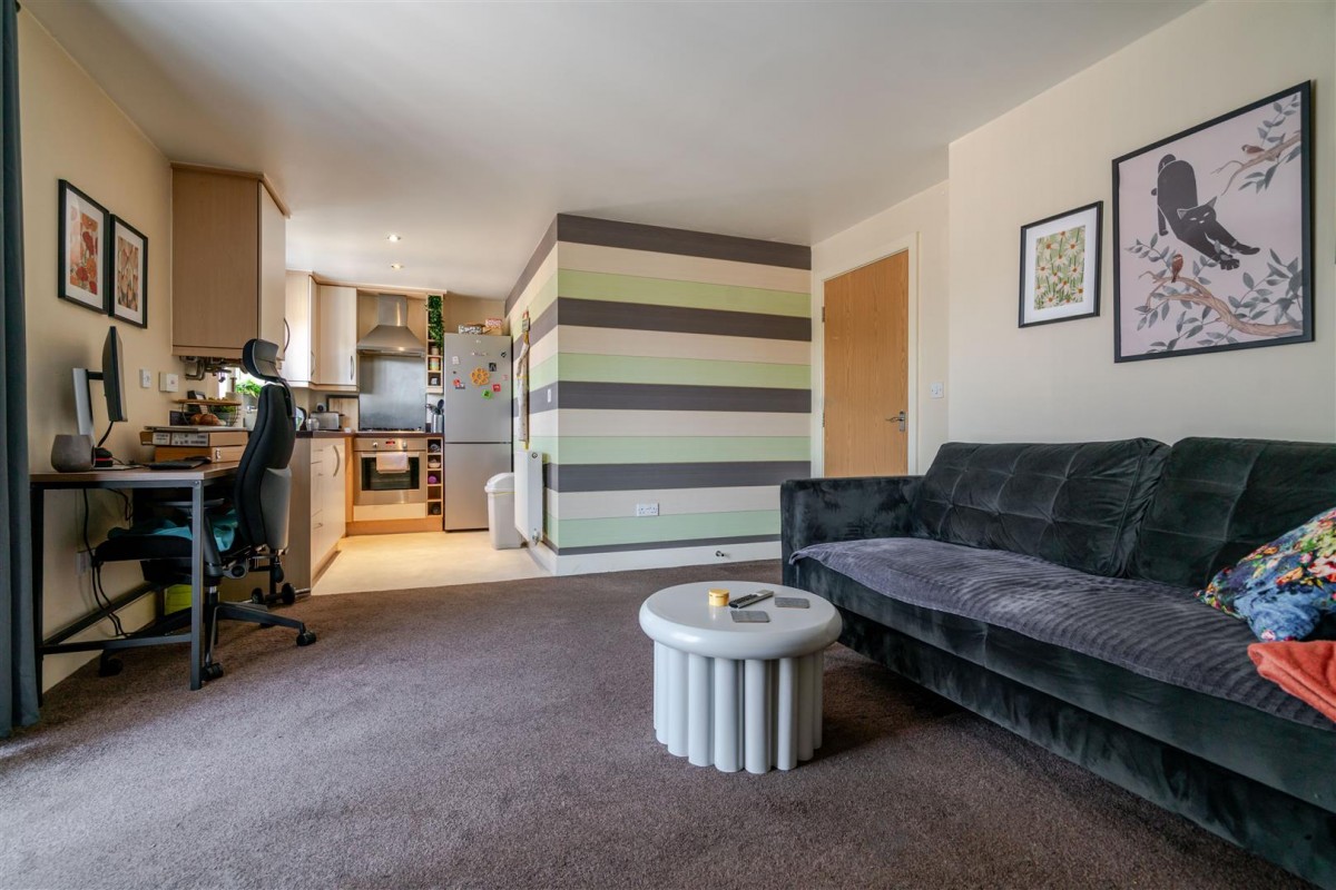 Brentwood Grove, Leigh, WN7 1UG