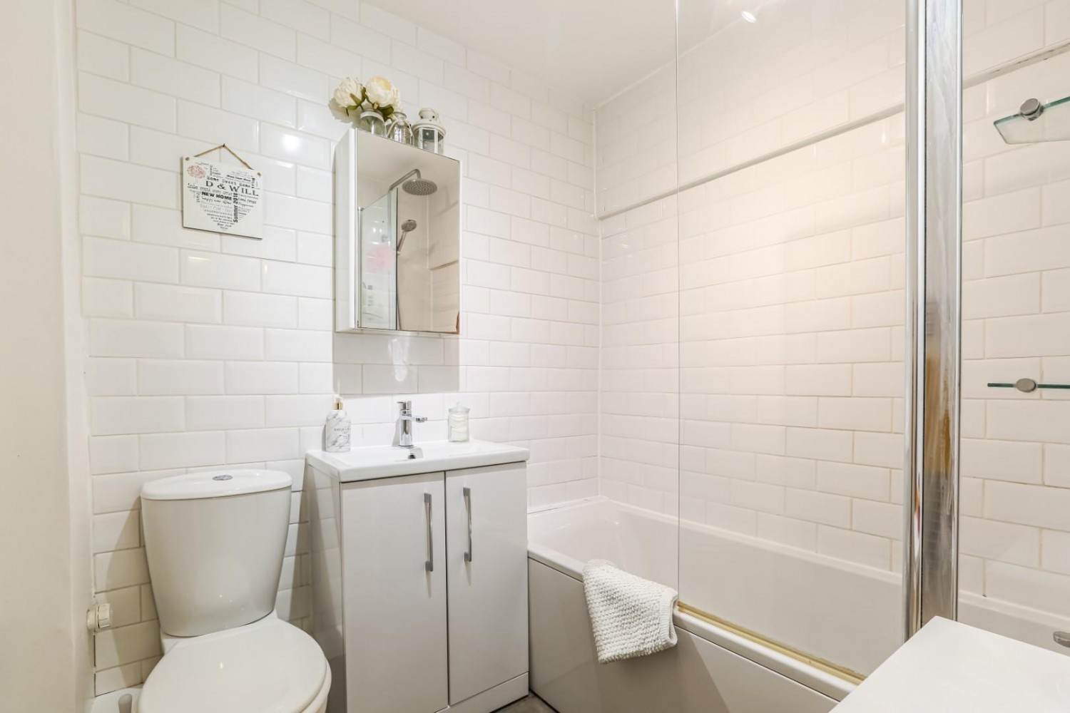 3 bedroom Property for sale in Wastdale Road, London, London