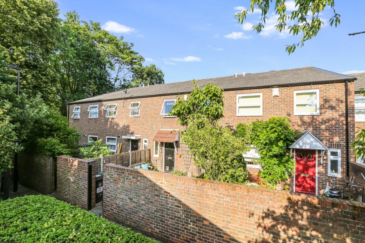 3 bedroom Property for sale in Wastdale Road, London, London