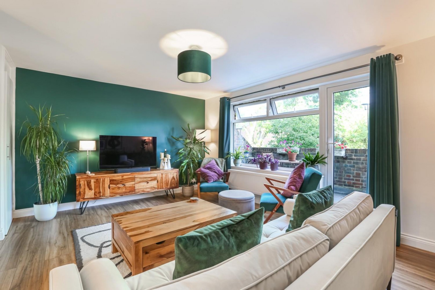 3 bedroom Property for sale in Wastdale Road, London, London