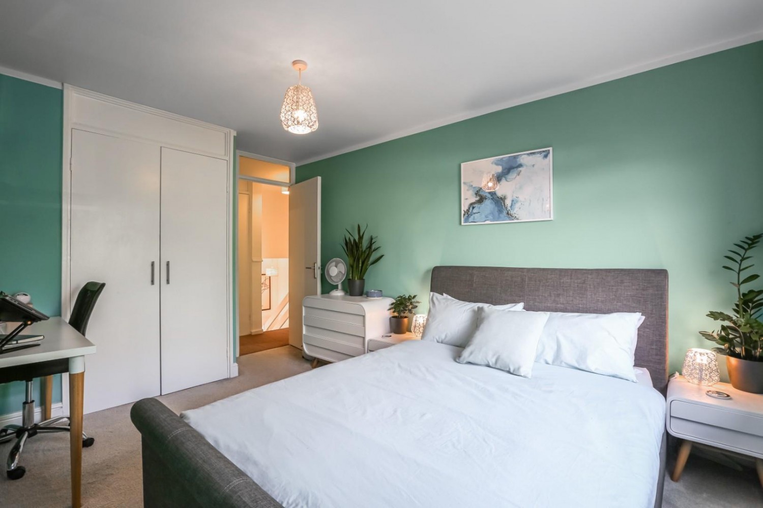 3 bedroom Property for sale in Wastdale Road, London, London