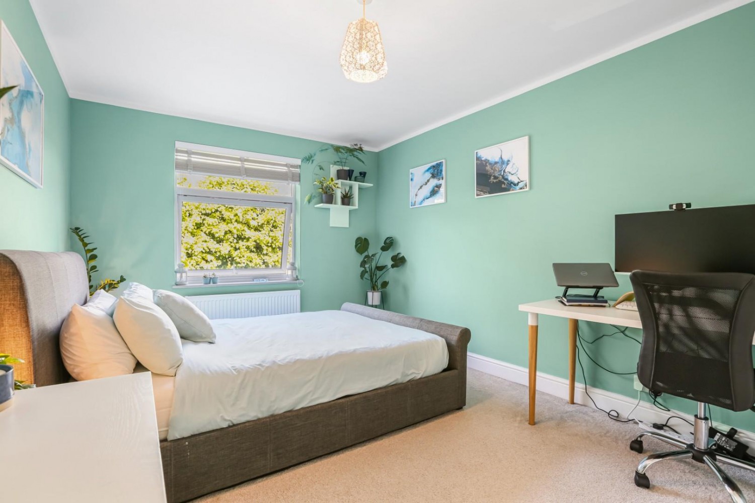 3 bedroom Property for sale in Wastdale Road, London, London
